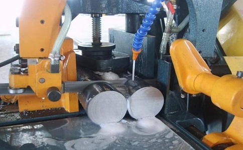 隆安卧式带锯床的送料方式有哪几种？